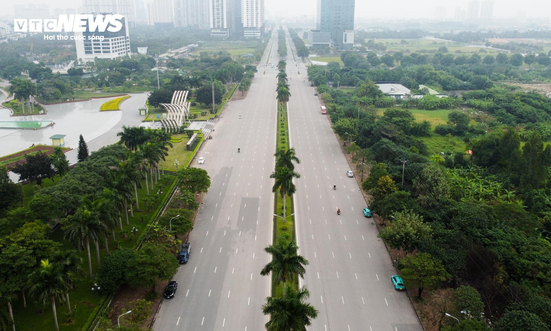 Cận cảnh 2 tuyến đường ở Hà Nội được đề xuất thiết kế làn dành riêng cho xe đạp - Ảnh 2.