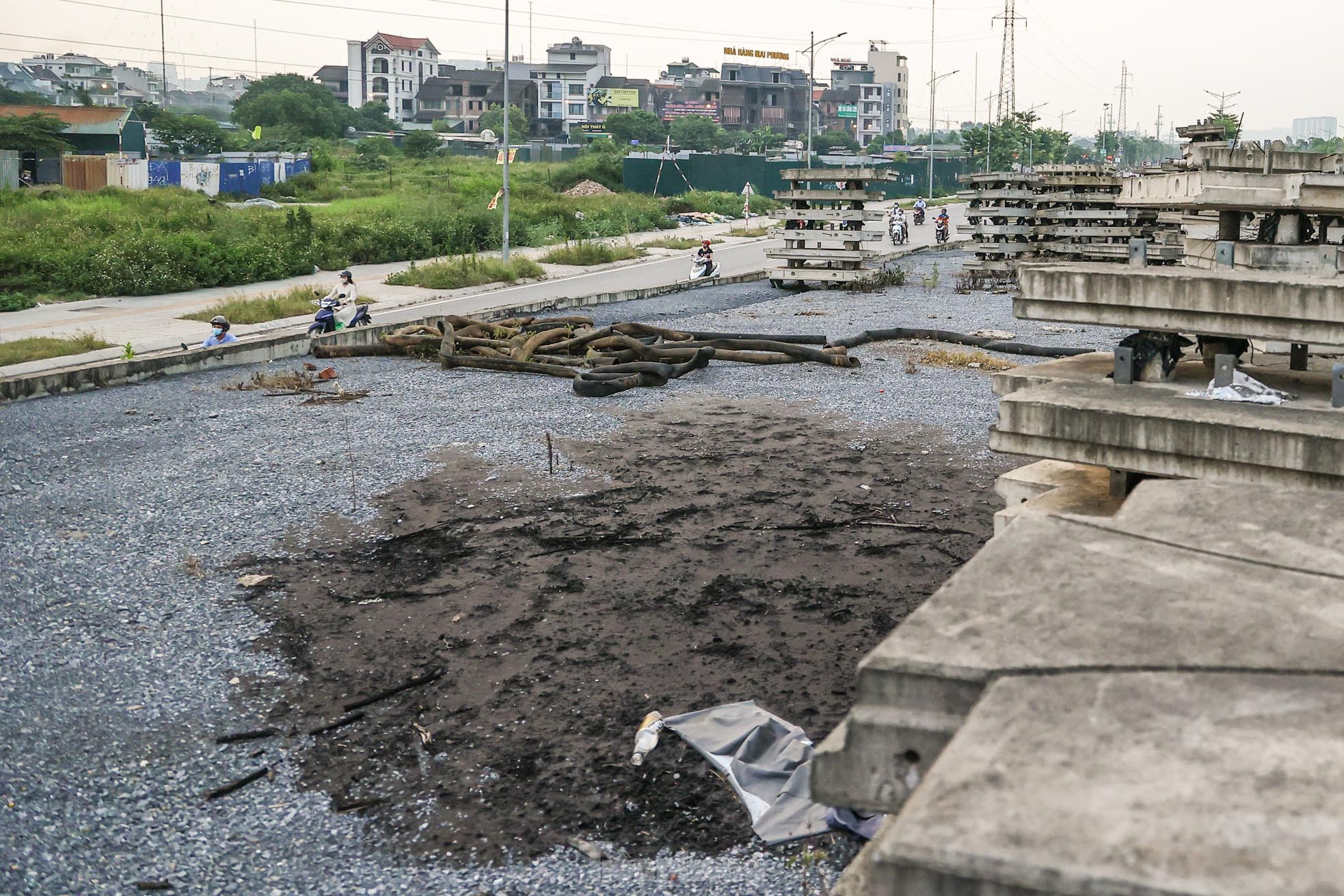 Cầu vượt bị 'bỏ quên' trên đại lộ nghìn tỷ ở Hà Nội - Ảnh 10.