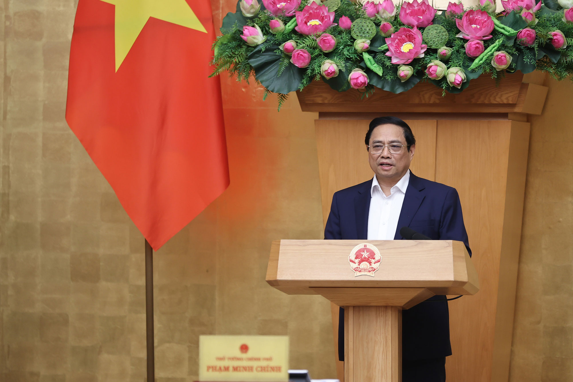 Thủ tướng Phạm Minh Chính chủ trì phiên họp ngày 6-12 Ảnh: NHẬT BẮC