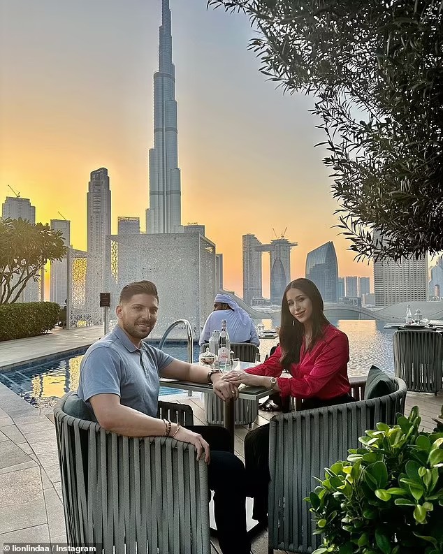 Vợ nội trợ Dubai tiết lộ 6 điều làm chồng triệu phú &quot;phát điên&quot;: &quot;Nếu anh làm tổn thương em, em có quyền tiêu tiền của anh tùy thích&quot; - Ảnh 3.