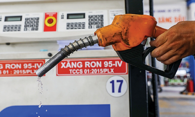 Tổng cục Thuế ra “tối hậu thư” về xuất hóa đơn điện tử tại các cửa hàng bán lẻ xăng dầu - Ảnh 1.