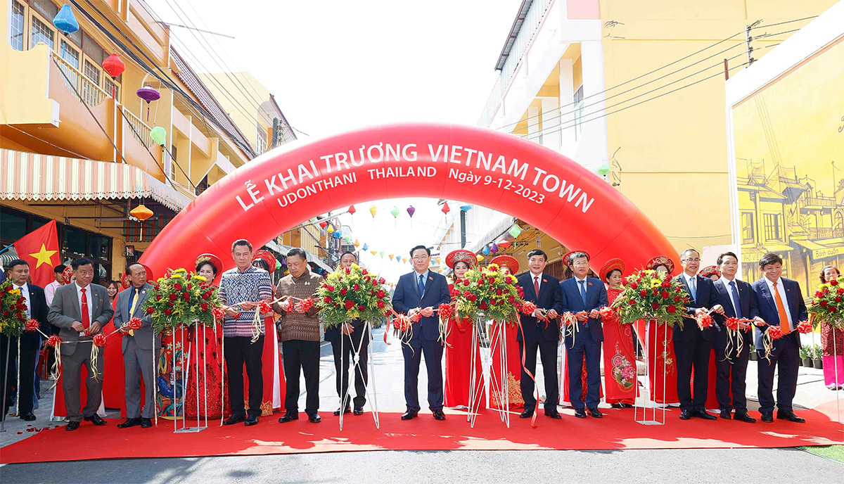 Khai trương Phố Việt Nam - Vietnam Town tại nước ngoài đầu tiên trên thế giới- Ảnh 1.