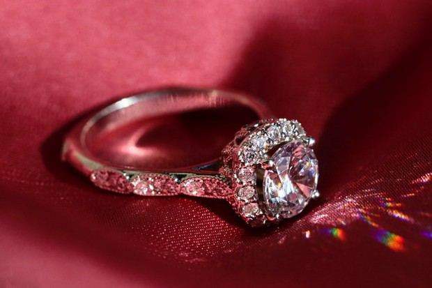 Chiến dịch quảng cáo đỉnh cao khiến kim cương trở thành món trang sức khiến phụ nữ ao ước - Ảnh 8.