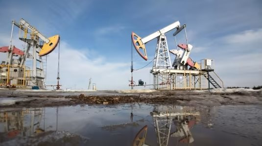 Bị từ chối khắp các cảng trên thế giới, Nga tìm được “thiên đường” mới cho dầu thô, xuất khẩu dầu cao hơn cả trước khi bị trừng phạt - Ảnh 1.