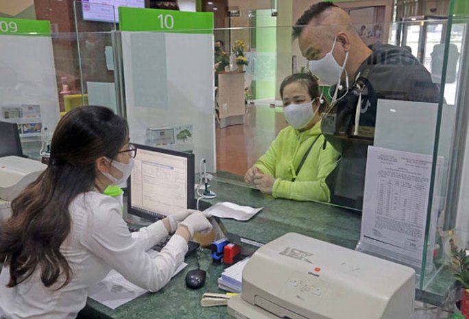 Ngóng ngân hàng giảm lãi suất - Ảnh 1. Ngóng ngân hàng giảm lãi suất - Ảnh 1.