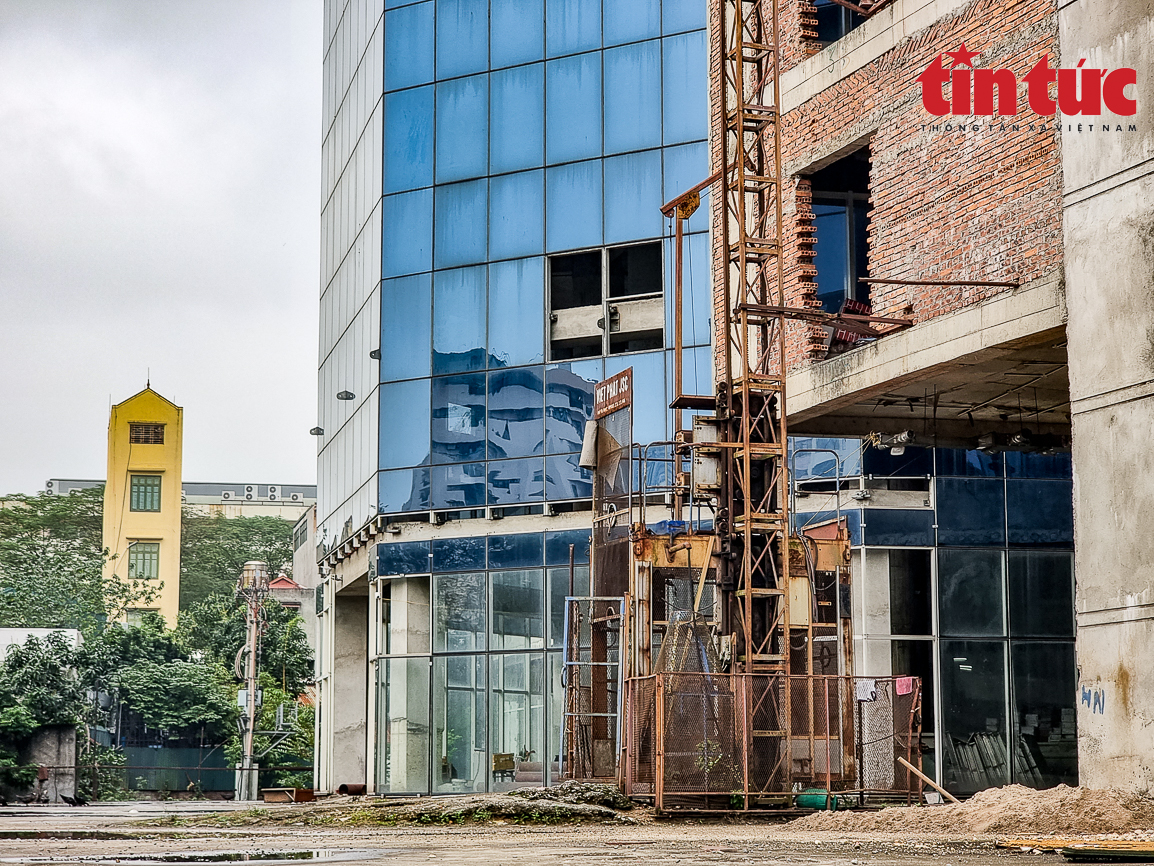 Hà Nội: Dự án bệnh viện 5 sao bị bỏ hoang một cách khó hiểu - Ảnh 4. Hà Nội: Dự án bệnh viện 5 sao bị bỏ hoang một cách khó hiểu - Ảnh 4.