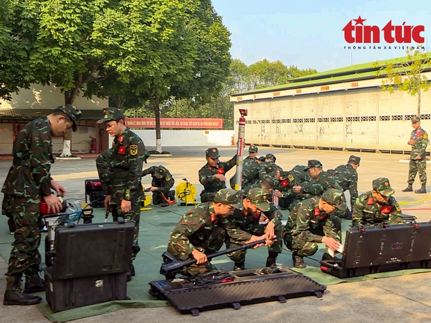  Cận cảnh trang bị cứu hộ đặc biệt của Công binh Việt Nam mang tới Thổ Nhĩ Kỳ - Ảnh 11.