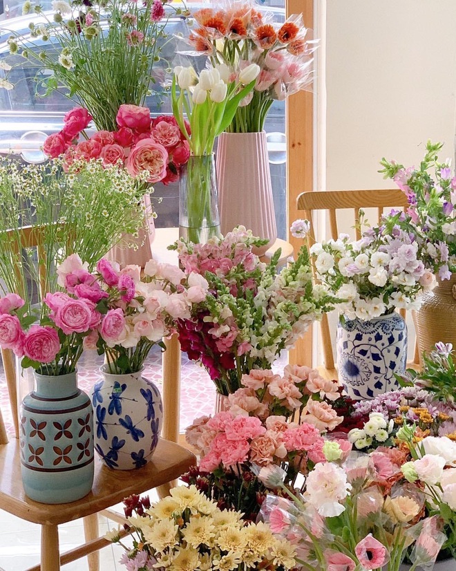 Trước thềm Valentine 14/2: Giá hoa tươi tăng nhẹ, quà càng độc lạ càng được “chốt” nhanh - Ảnh 17.