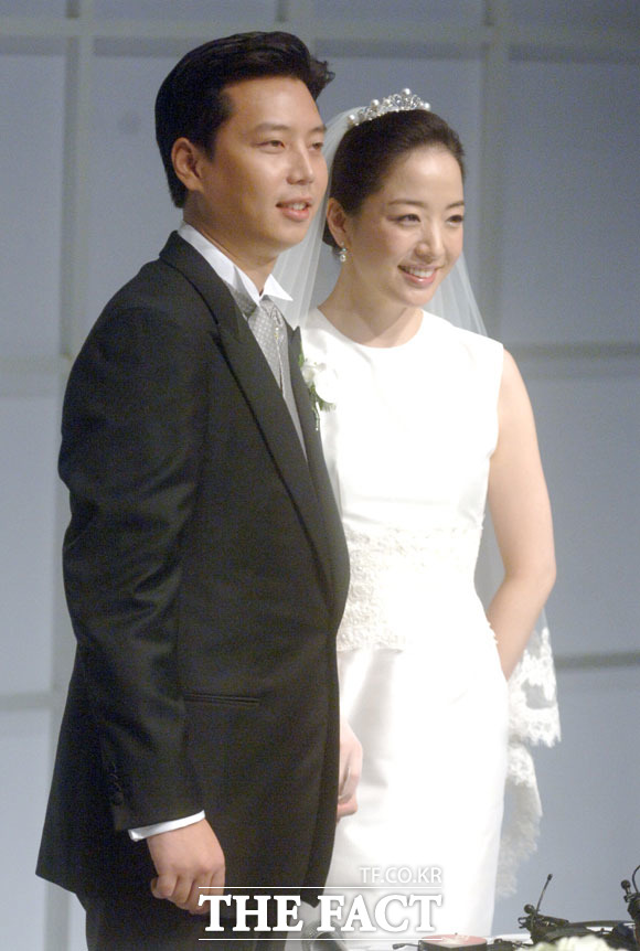 Nàng dâu gia tộc Hyundai lấn át Lee Young Ae: MC đẹp nổi trội, cưới vội mặc thị phi và cái bẫy sau cánh cổng hào môn  - Ảnh 6.