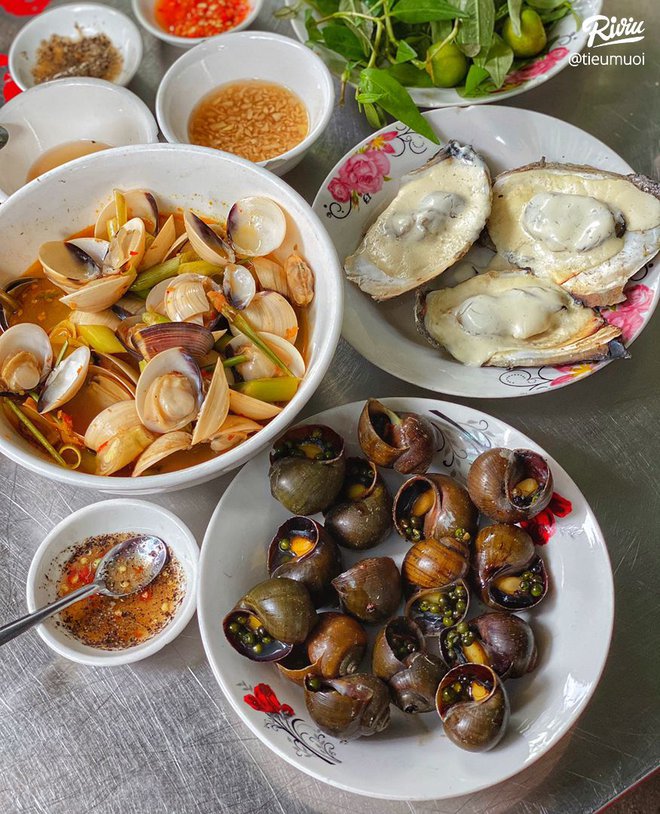 Điểm tên 5 khu chung cư cũ được mệnh danh là “thánh địa” ăn uống của TP.HCM - Ảnh 13.