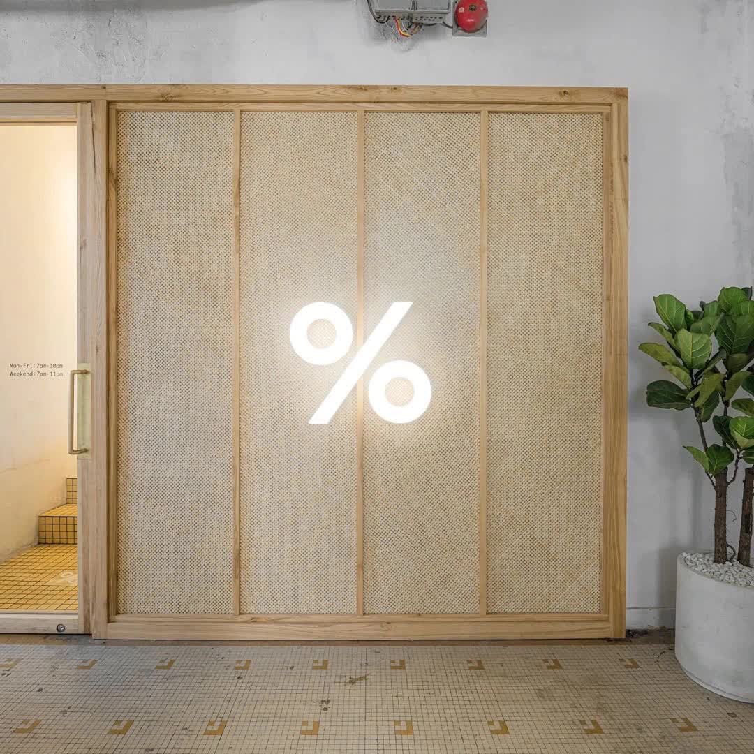 Chuyện của nhà sáng lập % Arabica: Từng một mình làm xuyên cuối tuần, còn được khách hàng xắn tay vào bếp rửa cốc cùng - Ảnh 2.