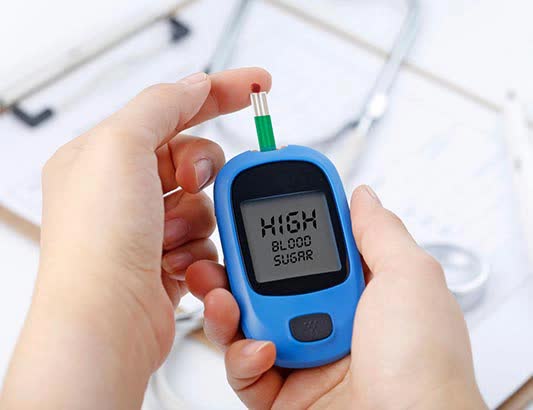 Chuyên gia dinh dưỡng cảnh báo 8 kiểu người dễ mắc bệnh tiểu đường, khuyến cáo làm ngay 3 việc để phòng bệnh - Ảnh 1.