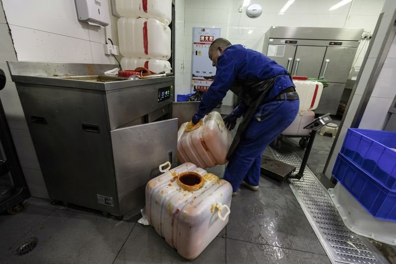 Độc lạ Trung Quốc: Đây là cách những chiếc máy bay chở khách cất cánh bằng... nồi lẩu - Ảnh 1. Độc lạ Trung Quốc: Đây là cách những chiếc máy bay chở khách cất cánh bằng... nồi lẩu - Ảnh 1.