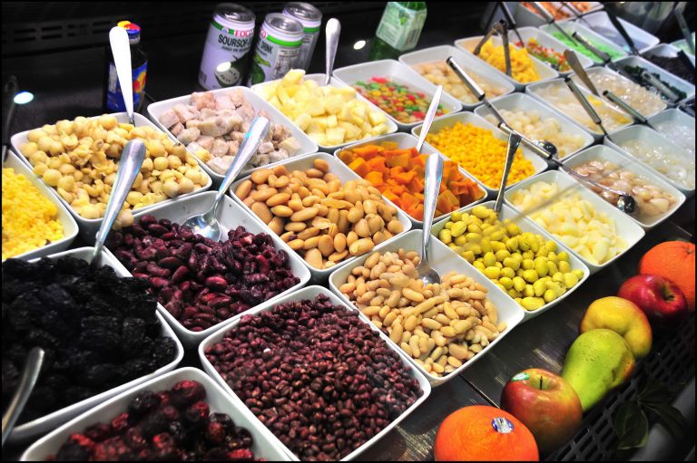 5 quán chè có từ thời ông bà anh ở TP.HCM sở hữu đông khách ruột nhưng không phải ai cũng biết - Ảnh 33.