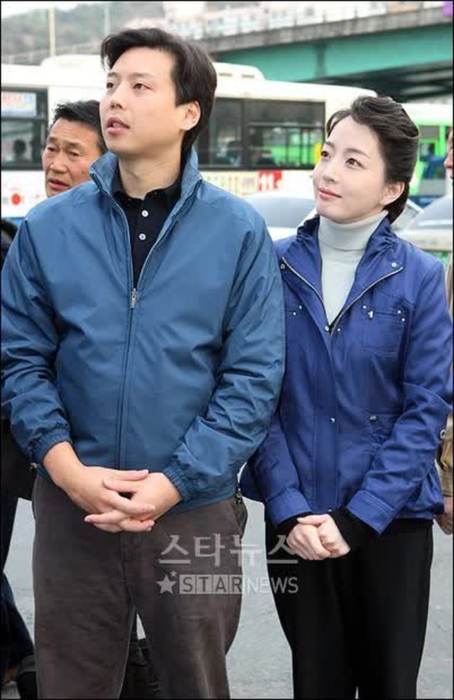 Cánh cổng hào môn không yên ả của các nàng dâu: Người phải dậy từ 4h sáng; người bị nhà chồng xem thường, chỉ nói tiếng Anh để cô lập - Ảnh 3. Cánh cổng hào môn không yên ả của các nàng dâu: Người phải dậy từ 4h sáng; người bị nhà chồng xem thường, chỉ nói tiếng Anh để cô lập - Ảnh 3.