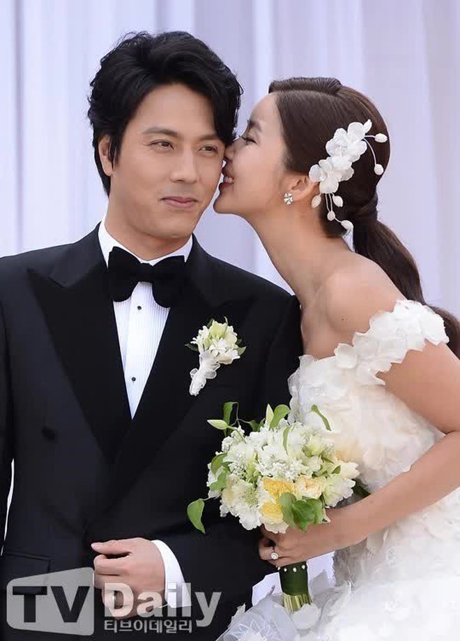 Cánh cổng hào môn không yên ả của các nàng dâu: Người phải dậy từ 4h sáng; người bị nhà chồng xem thường, chỉ nói tiếng Anh để cô lập - Ảnh 12.