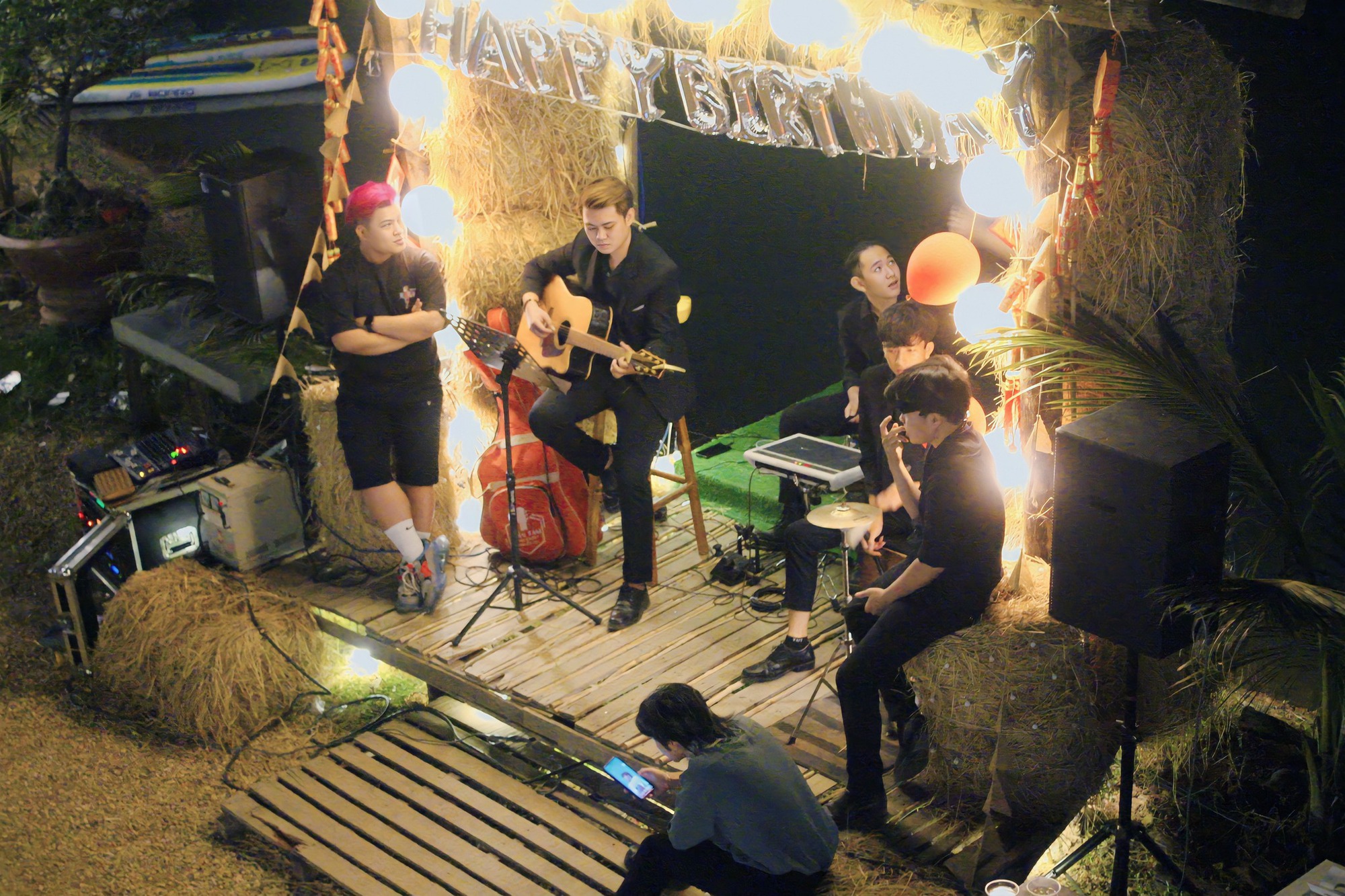 Không hổ danh nhiều thứ “độc lạ” tại Bình Dương, đến các khu tổ hợp vui chơi cũng đa dạng và cực xịn - Ảnh 30.