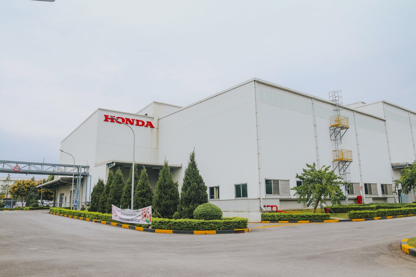 Honda Việt Nam tạm ngừng sản xuất  VnExpress