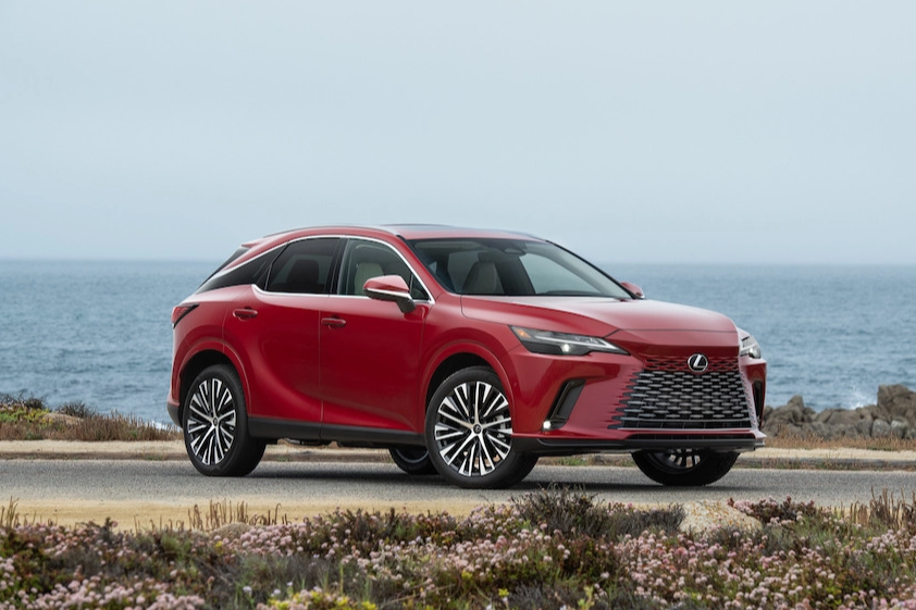 Lexus RX 2023 hot trước giờ G tại Việt Nam: Đại lý chính hãng báo ra mắt ngày mai, showroom ngoài cũng cạnh tranh chào bán - Ảnh 2. Lexus RX 2023 hot trước giờ G tại Việt Nam: Đại lý chính hãng báo ra mắt ngày mai, showroom ngoài cũng cạnh tranh chào bán - Ảnh 2.