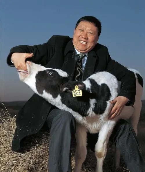Làm tỷ phú gian nan như “Á vương ngành sữa” Trung Quốc: Rời công ty gắn bó suốt 10 năm vì “bất hòa”, lập doanh nghiệp mới thì “vận đen” giáng xuống, lao đao mãi mới được nghỉ hưu - Ảnh 3.