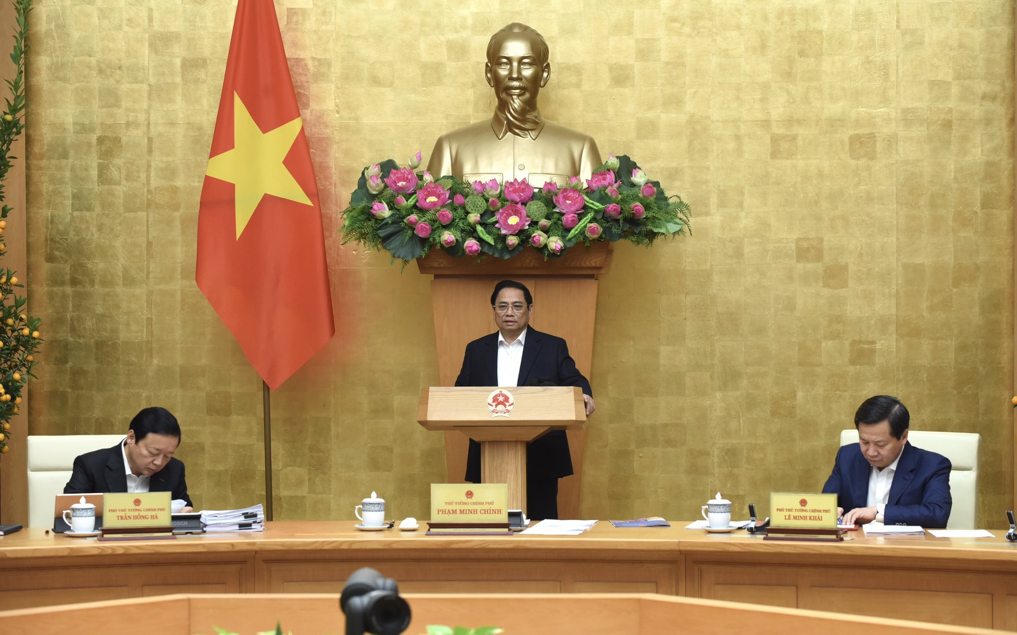 Thủ tướng: Điều hành cân bằng, hợp lý, hiệu quả 4 vấn đề kinh tế vĩ mô - Ảnh 5. Thủ tướng: Điều hành cân bằng, hợp lý, hiệu quả 4 vấn đề kinh tế vĩ mô - Ảnh 5.