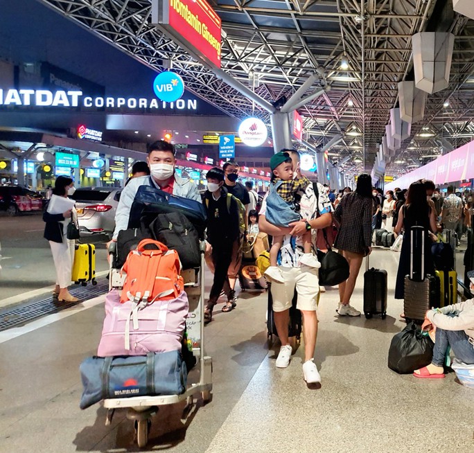 Vietjet kiến nghị cho phụ thu xăng dầu, bỏ giá trần để... tăng nội lực! - Ảnh 1. Vietjet kiến nghị cho phụ thu xăng dầu, bỏ giá trần để... tăng nội lực! - Ảnh 1.