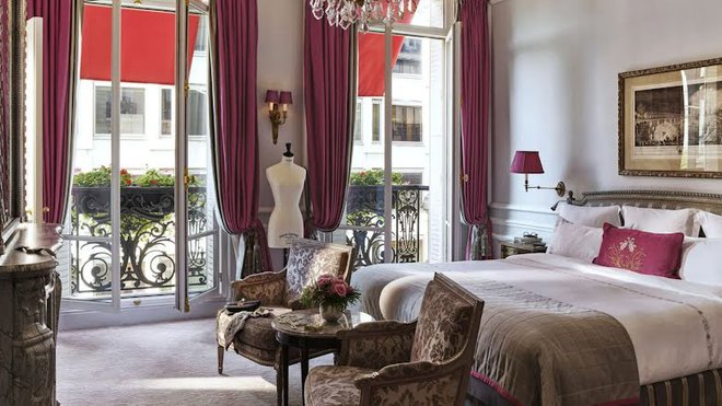  Choáng với mức giá không tưởng của căn phòng khách sạn Jimin (BTS) nghỉ ngơi khi tham gia Paris Fashion Week - Ảnh 7.