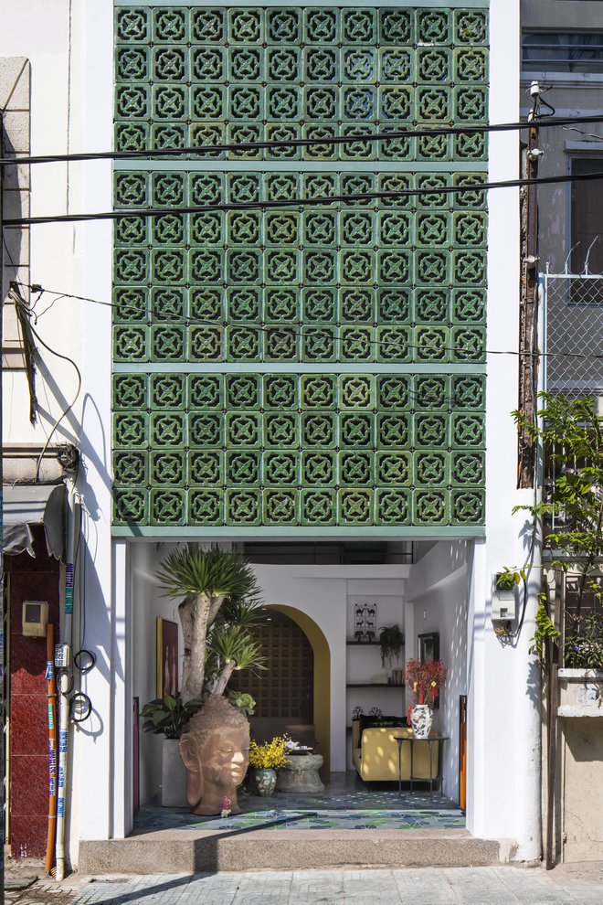  Thiết kế nhà ống 36m2 thoáng đãng, có bể bơi xinh xắn - Ảnh 2.