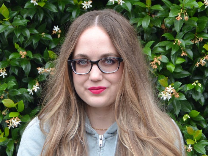 Không mua nhà để dành tiền đổi ô tô, vợ chồng 9X xây dựng tự do tài chính theo cách khác: Chẳng mang nặng nợ nần lại được đi muôn nơi - Ảnh 1.