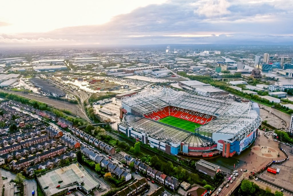 Ngày này 31 năm trước: Giải bóng đá nhiều người xem nhất hành tinh được thành lập, khai mở thị trường kinh doanh béo bở doanh thu hàng tỷ đô - Ảnh 3. Ngày này 31 năm trước: Giải bóng đá nhiều người xem nhất hành tinh được thành lập, khai mở thị trường kinh doanh béo bở doanh thu hàng tỷ đô - Ảnh 3.