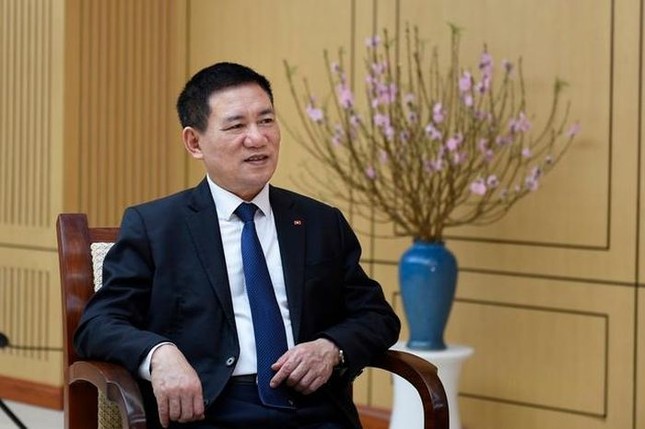 Bộ trưởng Tài chính chỉ đạo ‘nóng’ việc ép buộc khách vay ngân hàng phải mua bảo hiểm - Ảnh 1. Bộ trưởng Tài chính chỉ đạo ‘nóng’ việc ép buộc khách vay ngân hàng phải mua bảo hiểm - Ảnh 1.