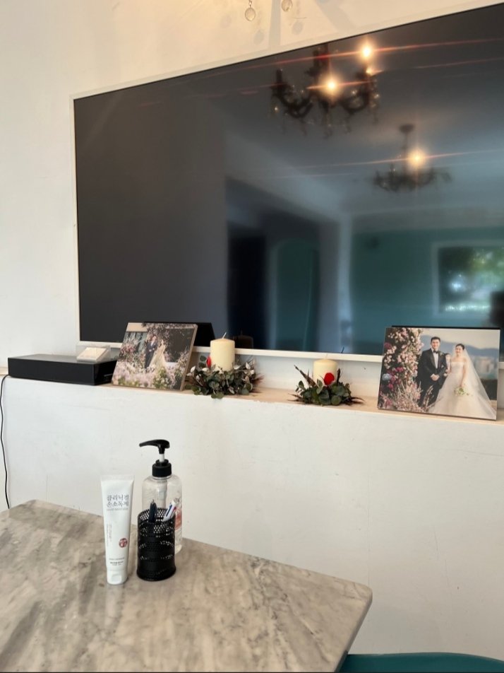 Xôn xao hình ảnh cận cảnh bên trong căn penthouse của vợ chồng Hyun Bin - Son Ye Jin? - Ảnh 2.