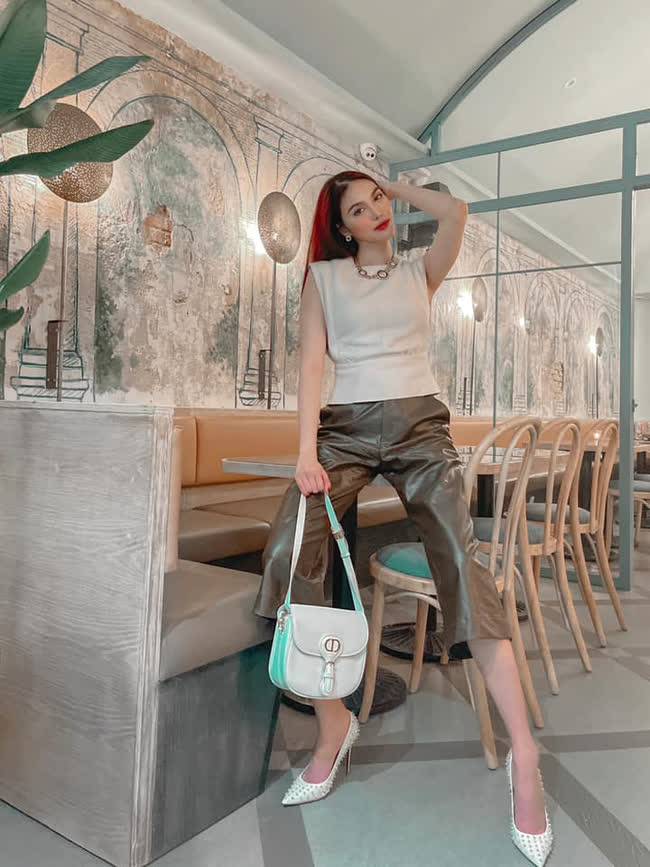 Dinh thự dát vàng chưa là tất cả, vợ chồng Lan Khuê giàu cỡ nào? - Ảnh 8. Dinh thự dát vàng chưa là tất cả, vợ chồng Lan Khuê giàu cỡ nào? - Ảnh 8.