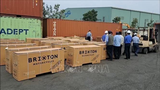 Phát hiện lô xe mô tô nghi gian lận xuất xứ tại cảng Hải Phòng trị giá khoảng 3 tỷ đồng - Ảnh 2.