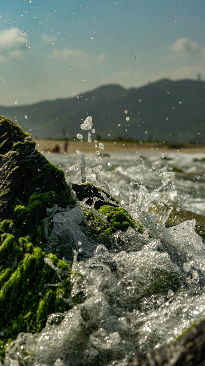 Chi Pu đăng ảnh check-in sang chảnh ở thiên đường Bali nhưng dân tình lại ngỡ Việt Nam chỉ vì một chi tiết này - Ảnh 12.