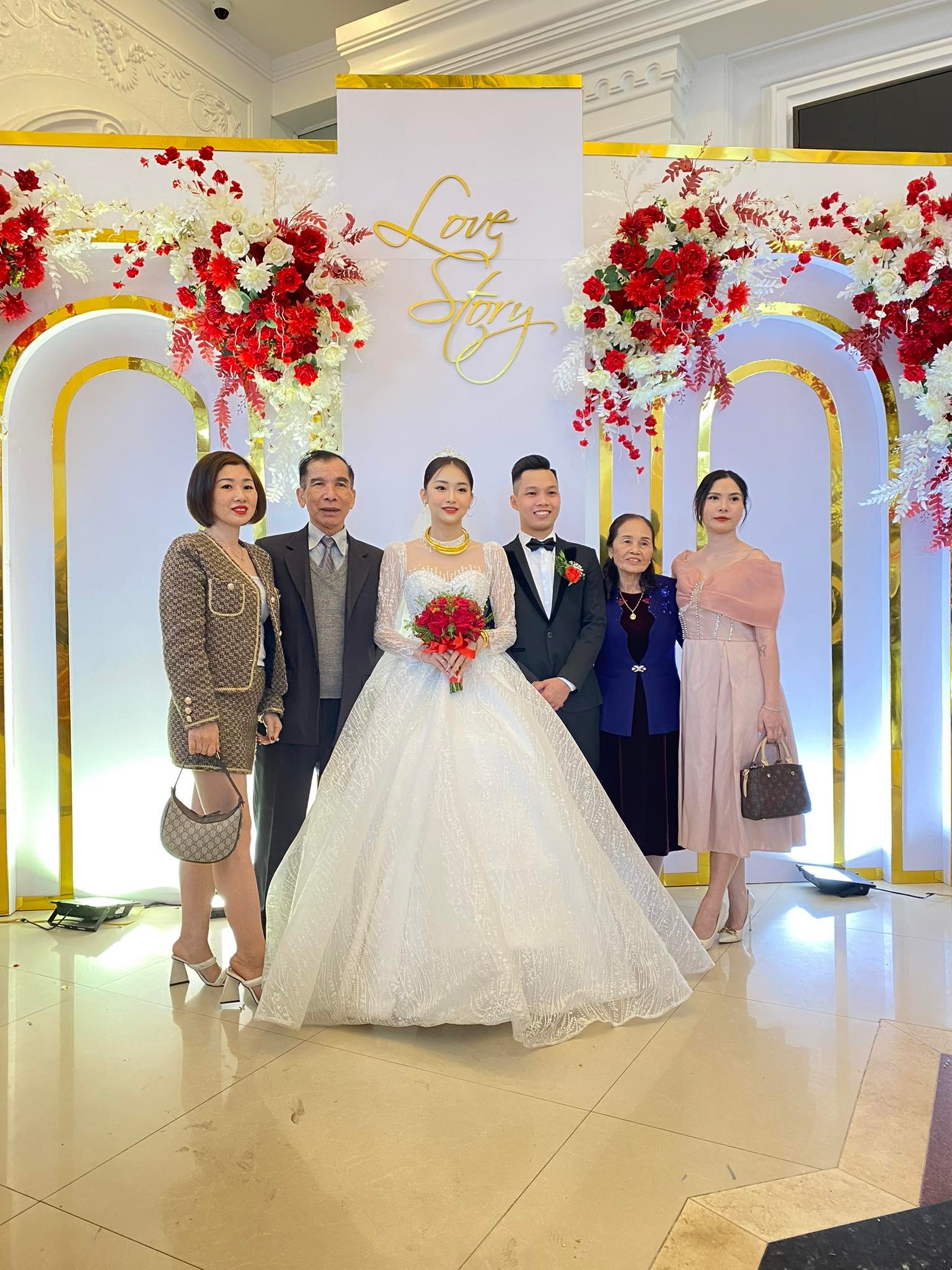 Chủ xe biển số VIP ở Nghệ An được trả giá 1,2 tỷ: Không muốn bán vì đó là món quà con gái tặng - Ảnh 2.