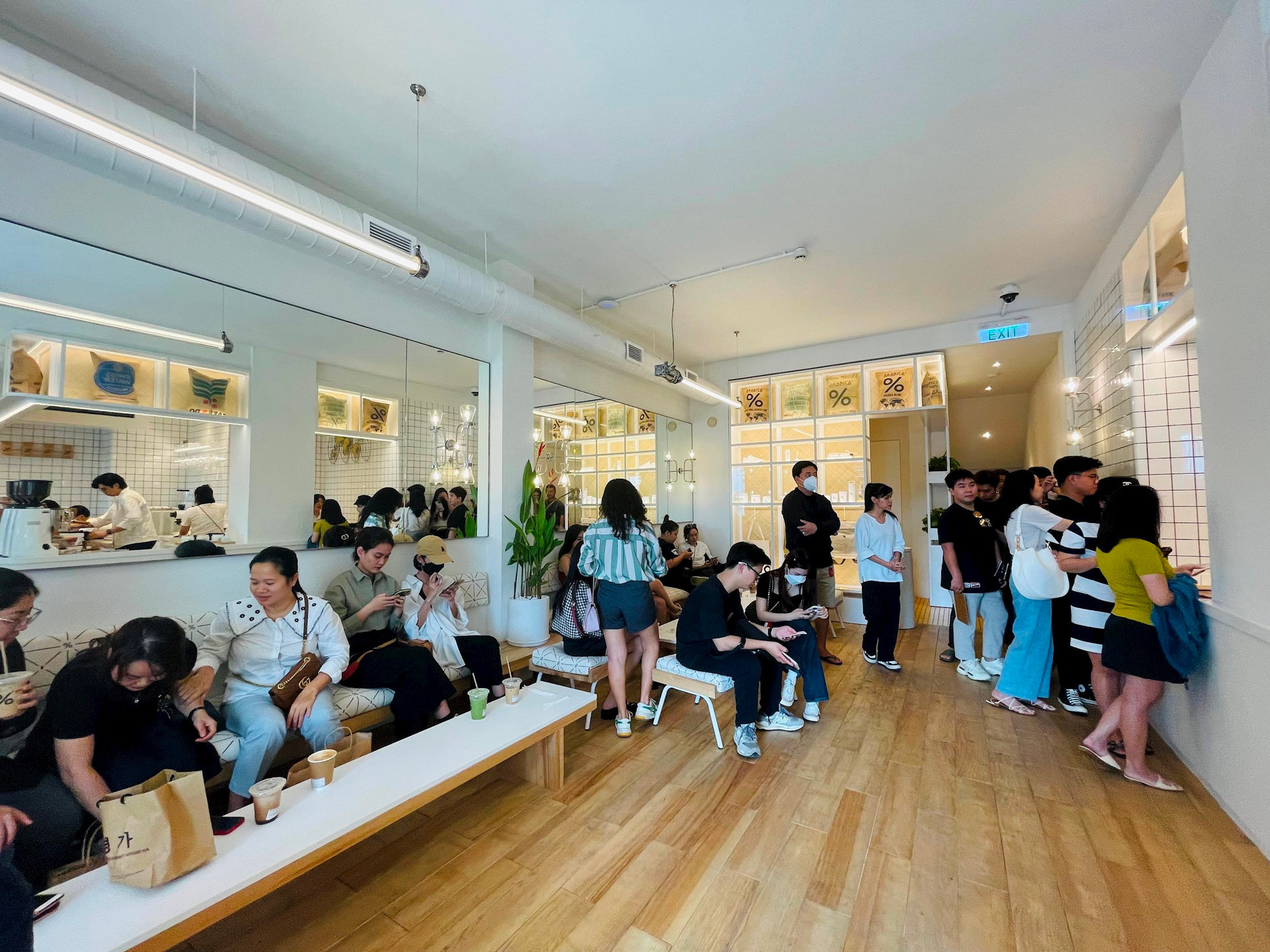 Từ vụ % Arabica của Nhật “làm mưa làm gió”, nhìn lại cuộc chiến chuỗi cà phê tại Việt Nam: Rất nhiều thương hiệu ngoại chưa thành công, thậm chí phải bỏ cuộc - Ảnh 2. Từ vụ % Arabica của Nhật “làm mưa làm gió”, nhìn lại cuộc chiến chuỗi cà phê tại Việt Nam: Rất nhiều thương hiệu ngoại chưa thành công, thậm chí phải bỏ cuộc - Ảnh 2.