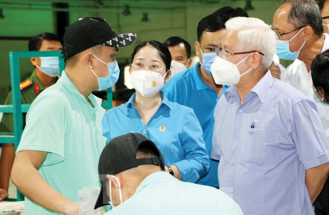 Hơn 670 tỷ đồng trả lương, ‘cứu’ doanh nghiệp ở Bình Dương - Ảnh 1. Hơn 670 tỷ đồng trả lương, ‘cứu’ doanh nghiệp ở Bình Dương - Ảnh 1.