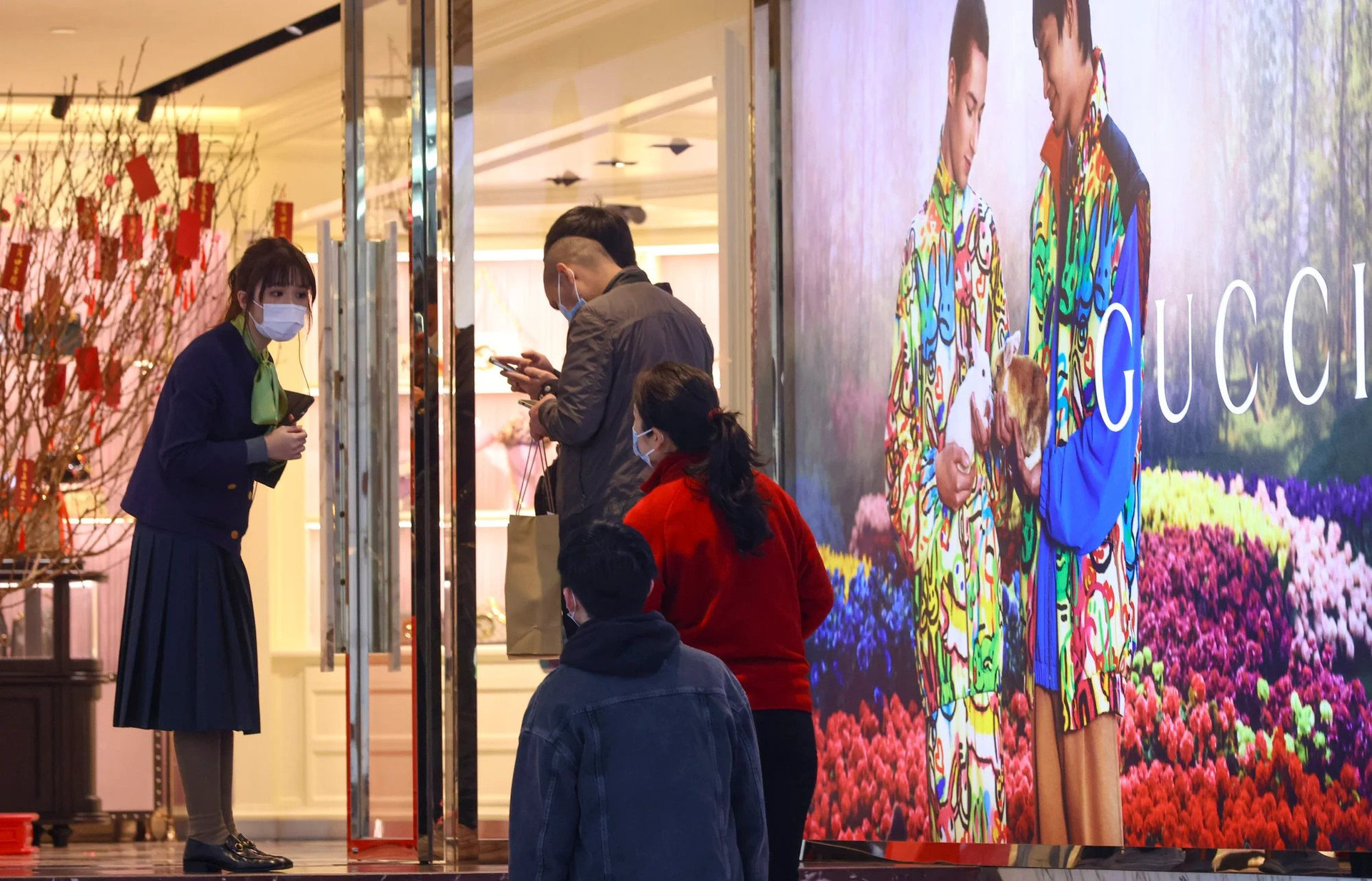 Cửa hàng cao cấp dành riêng cho giới siêu giàu của Gucci: Không có thứ gì dưới 1 tỷ đồng, món đắt nhất có thể lên đến 76 tỷ đồng - Ảnh 4.