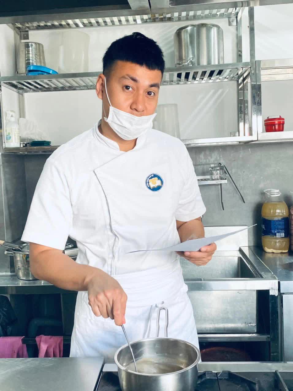  Không chỉ Siu Black, 1 nam diễn viên Vbiz cũng về quê nuôi vịt giờ có cuộc sống ra sao? - Ảnh 4.