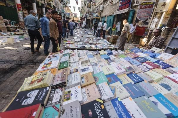 Chợ sách nghìn năm tuổi giữa lòng Baghdad: Tôn vinh tri thức tới cao nhất nhưng lại từng là nạn nhân của những vụ khủng bố đẫm máu - Ảnh 3.