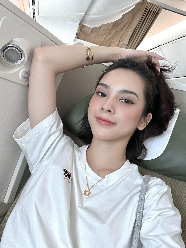 Mỹ nhân lấy chồng năm 18 tuổi rồi ly hôn làm mẹ đơn thân: Ngày càng lên hương, tuyên bố không kiếm 100 triệu/tháng không đủ sống - Ảnh 4.