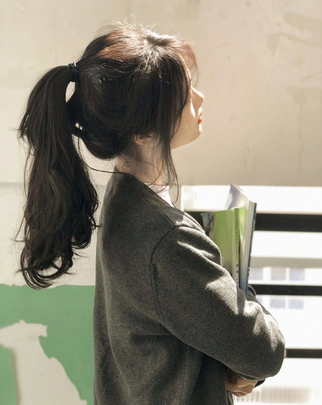 Giới trẻ hiện nay học 2-3 thứ tiếng cùng lúc, kiếm chục triệu/tháng nhàn tênh nhờ giỏi ngoại ngữ dù chưa ra trường - Ảnh 1. Giới trẻ hiện nay học 2-3 thứ tiếng cùng lúc, kiếm chục triệu/tháng nhàn tênh nhờ giỏi ngoại ngữ dù chưa ra trường - Ảnh 1.