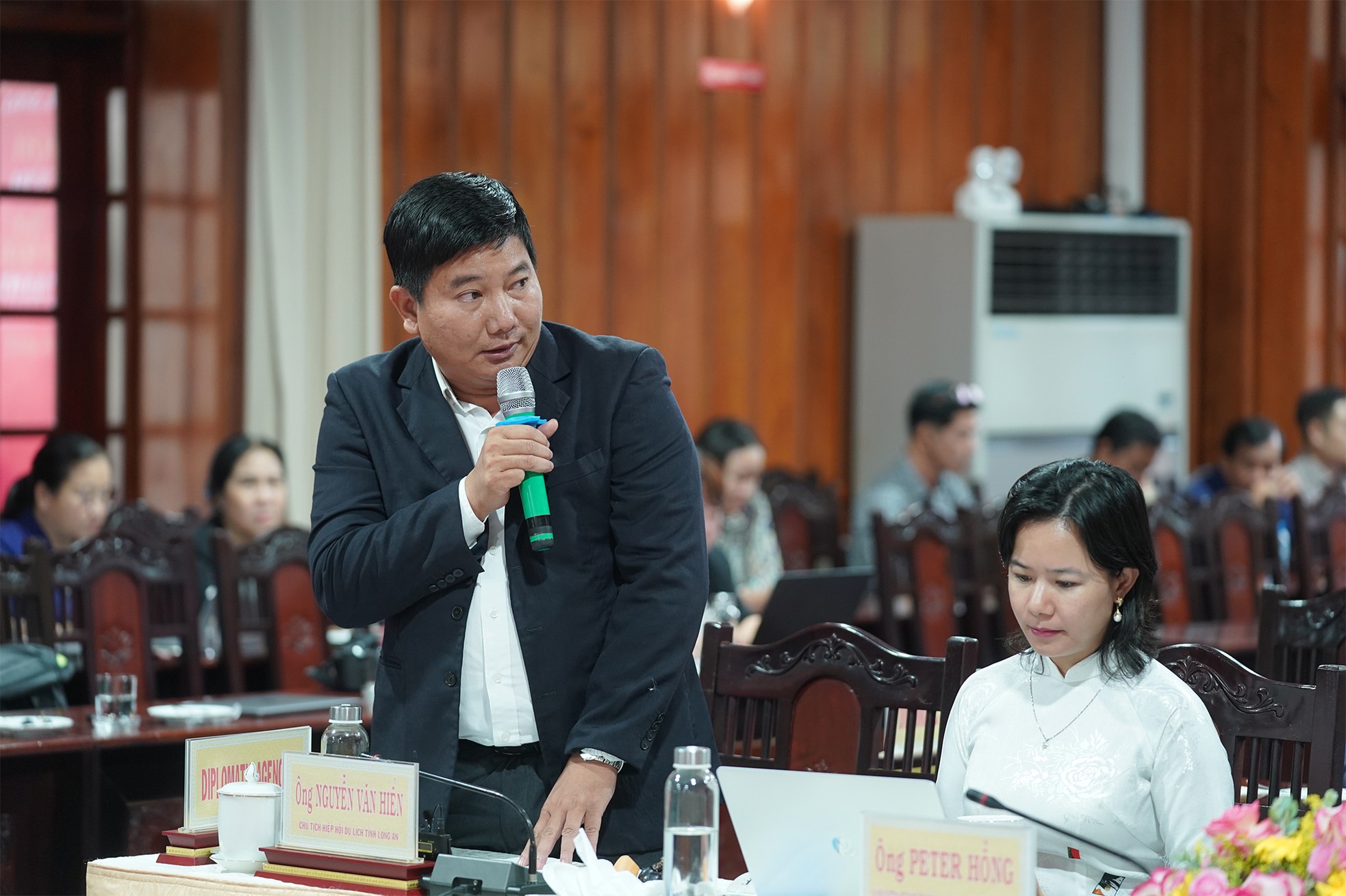 Long An trải thảm đỏ đón nhà đầu tư - Ảnh 5. Long An trải thảm đỏ đón nhà đầu tư - Ảnh 5.
