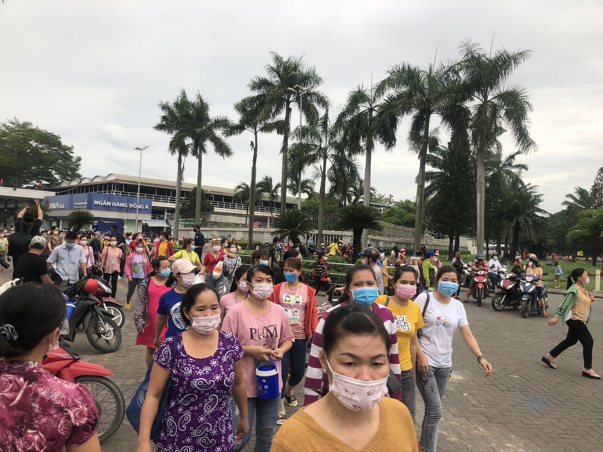 Công ty Pouyuen Việt Nam sẽ không tái ký hợp đồng với khoảng 2.500 lao động - Ảnh 1. Công ty Pouyuen Việt Nam sẽ không tái ký hợp đồng với khoảng 2.500 lao động - Ảnh 1.