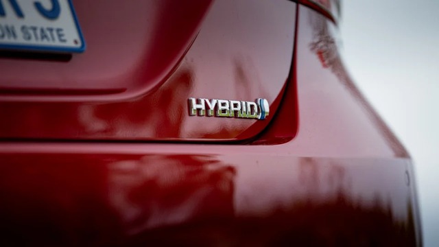 Toyota Camry đời mới có thể ra mắt năm sau - Ảnh 3.
