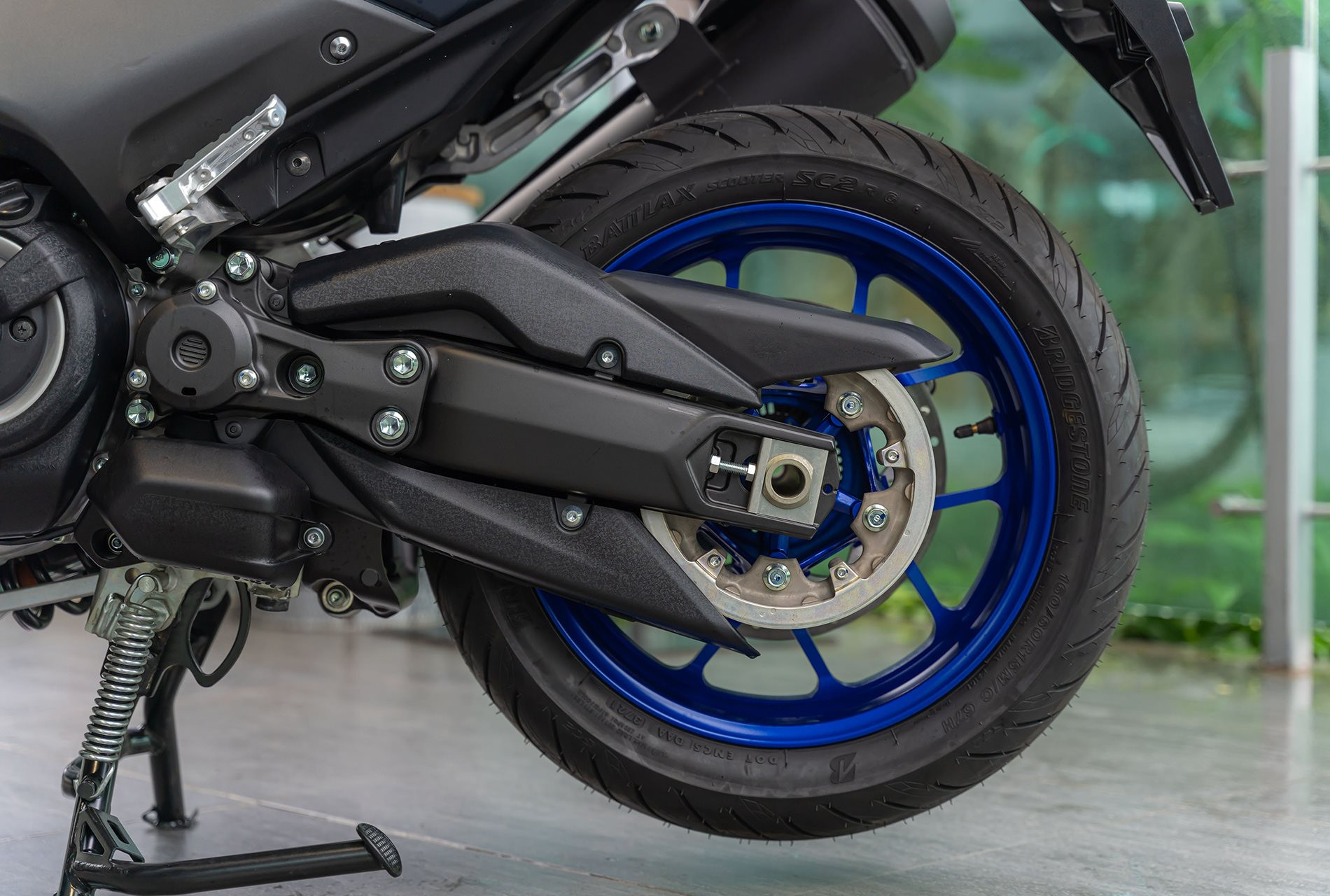 Yamaha TMAX - xe tay ga cỡ lớn giá ngang Kia Morning - Ảnh 8.