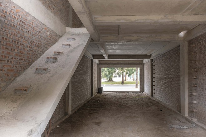 Ai cũng lớn lên từ ngôi nhà ống: Ngột ngạt nhưng phổ biến, có nhiều “đất” cho KTS sáng tạo - Ảnh 2.