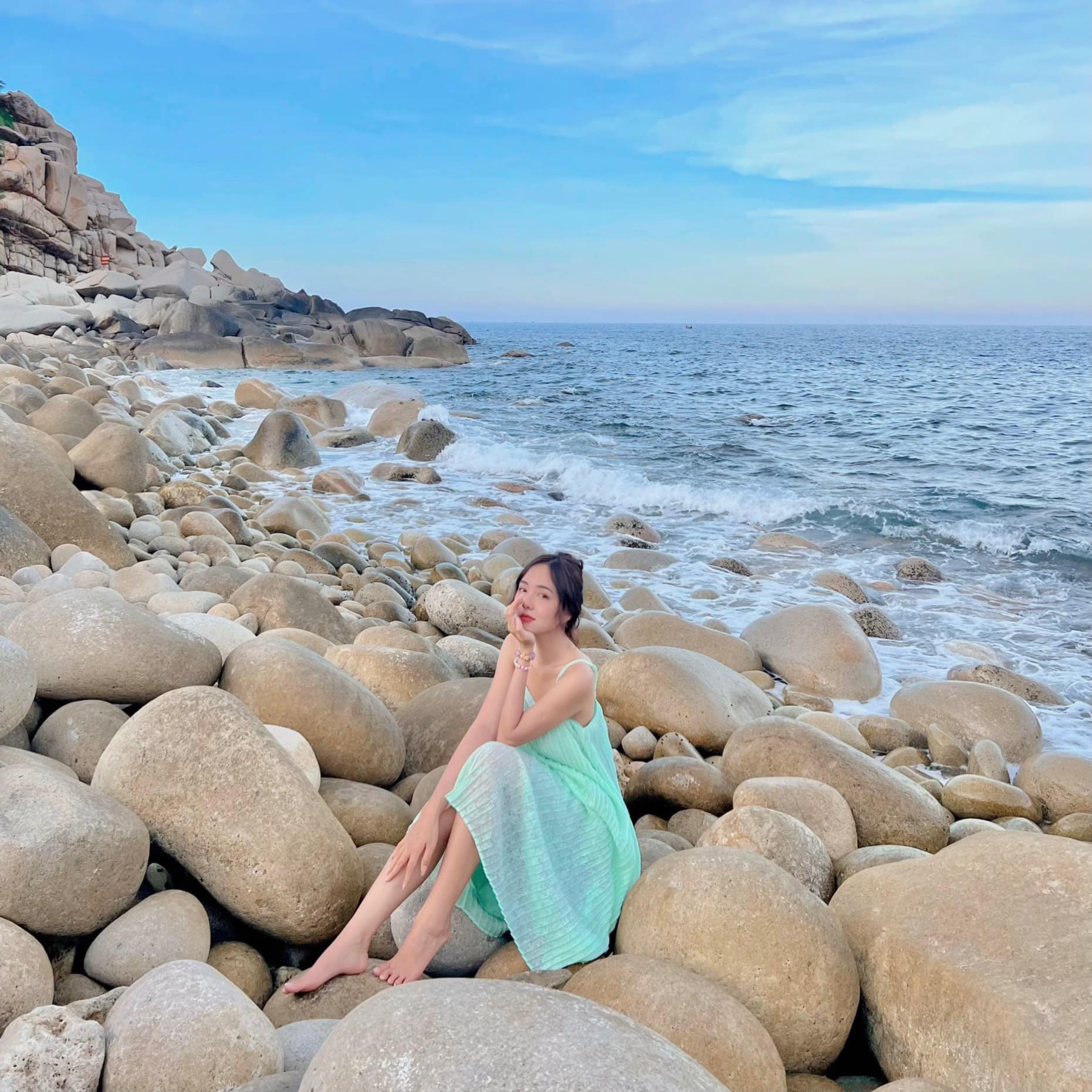 Giới trẻ đổ xô du lịch ở hòn đảo xinh đẹp ngay sát Cam Ranh, đi 2 ngày 1 đêm mà chi phí chưa 2 đến triệu? - Ảnh 11.