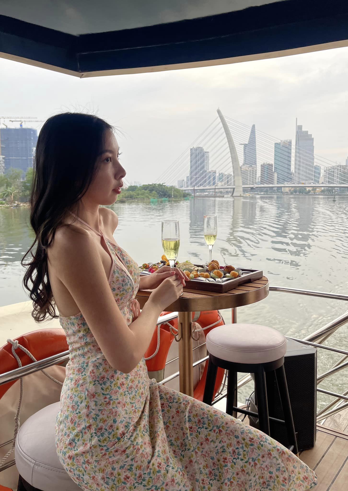 Điểm qua các nơi từ bình dân đến sang chảnh lý tưởng để ngắm cảnh bên sông tại bến Bạch Đằng - thú thư giãn rầm rộ quay trở lại - Ảnh 27.